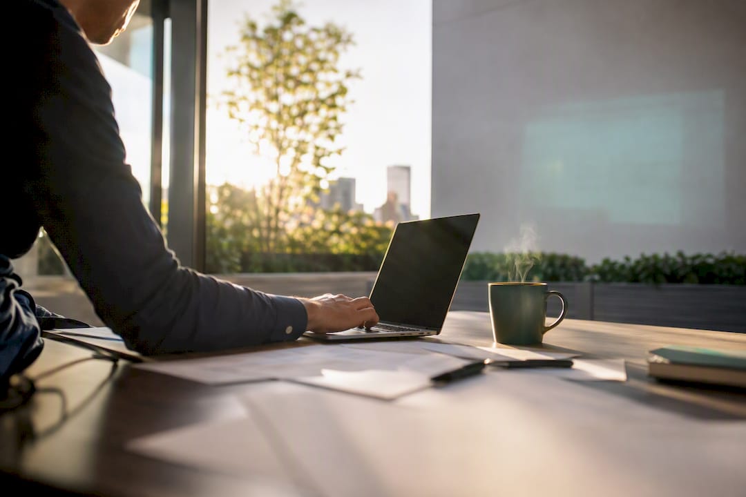 Copilot for Consulting: An ROI & Adoption Playbook